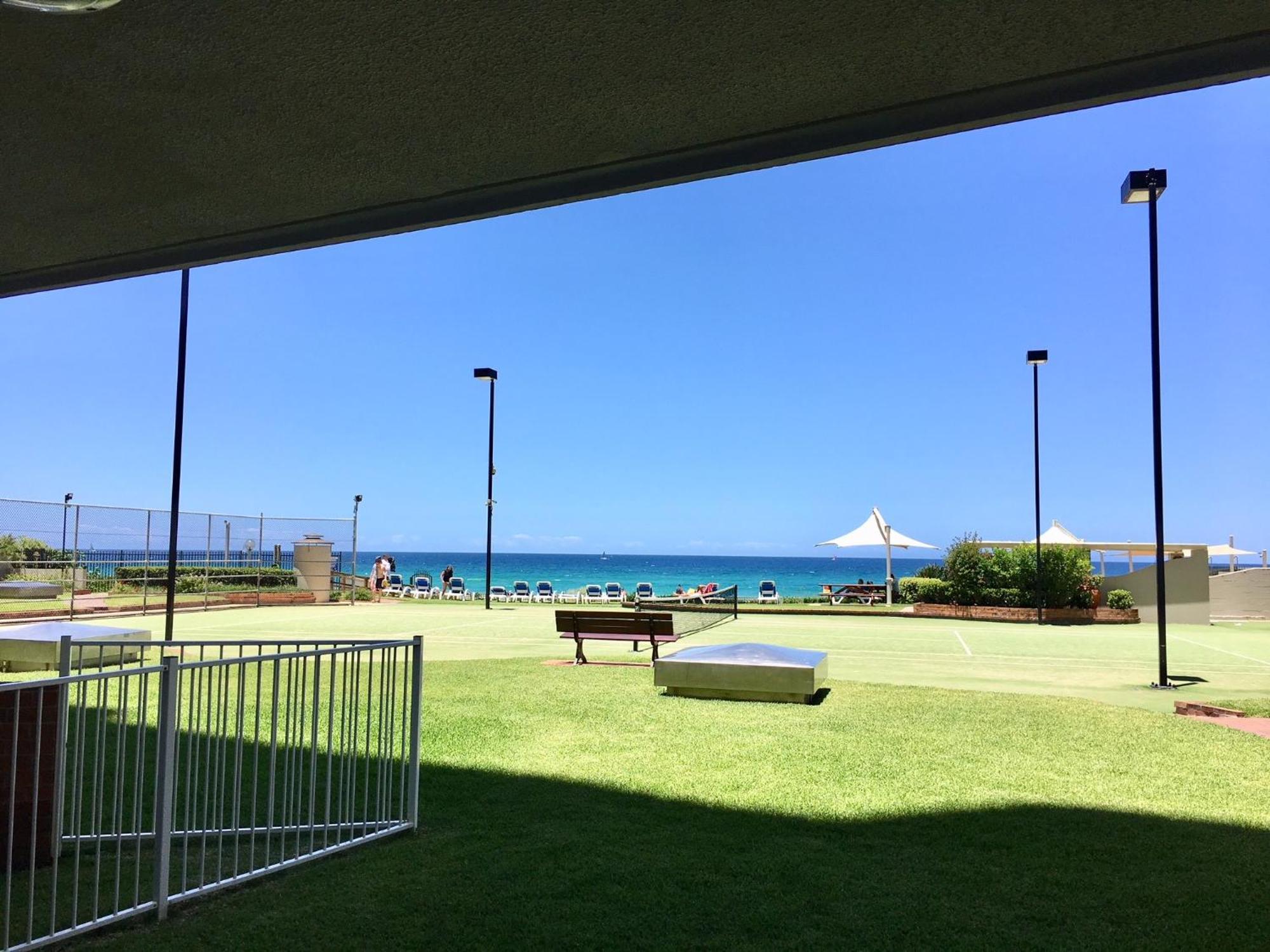 Breakers North Absolute Beachfront Apartments - Official Gold Coast Exterior foto